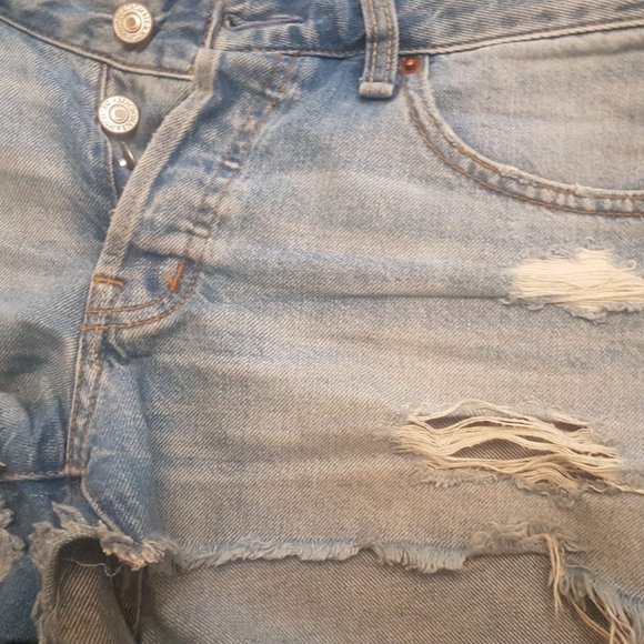 Abercrombie & Fitch Low Rise Boyfriend Shorts - Picture 2 of 4